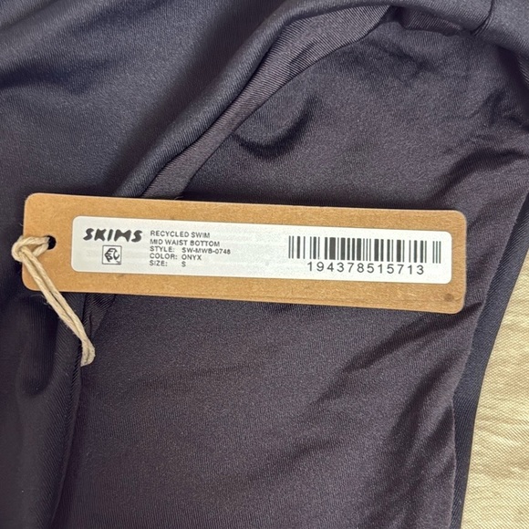 SKIMS RECYCLED SWIM MID WAIST BOTTOM ONYX - S - Picture 3 of 3